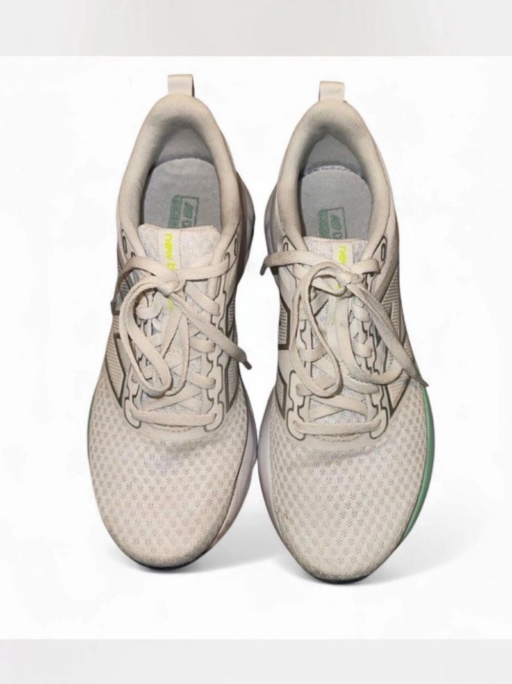 New Balance Fresh Foam 880v12 Women's Athletic Shoes US 7 Good